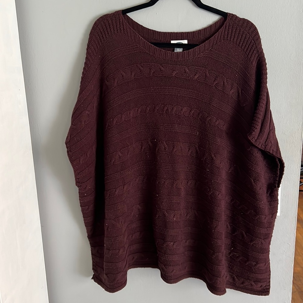 Maroon shall. Prefect for fall or winter